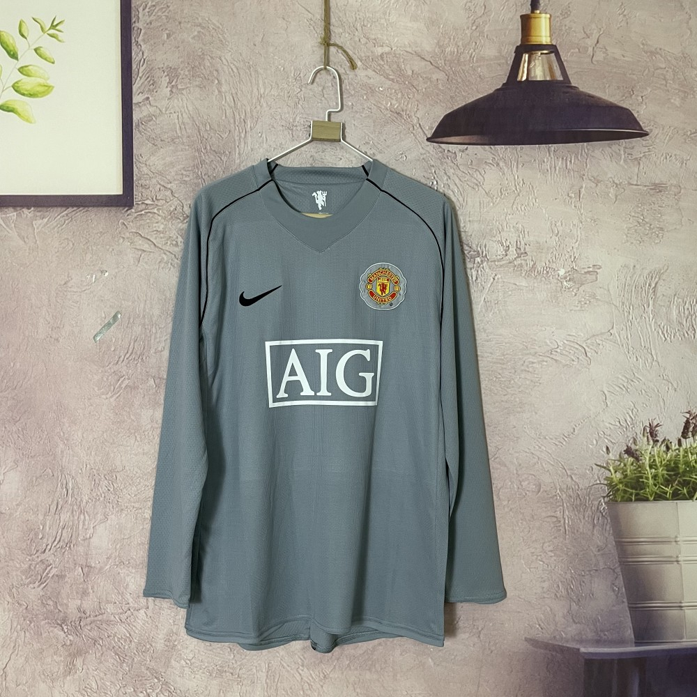 Retro 07-08 Manchester United Gray Goalkeeper Jersey - Kitsociety