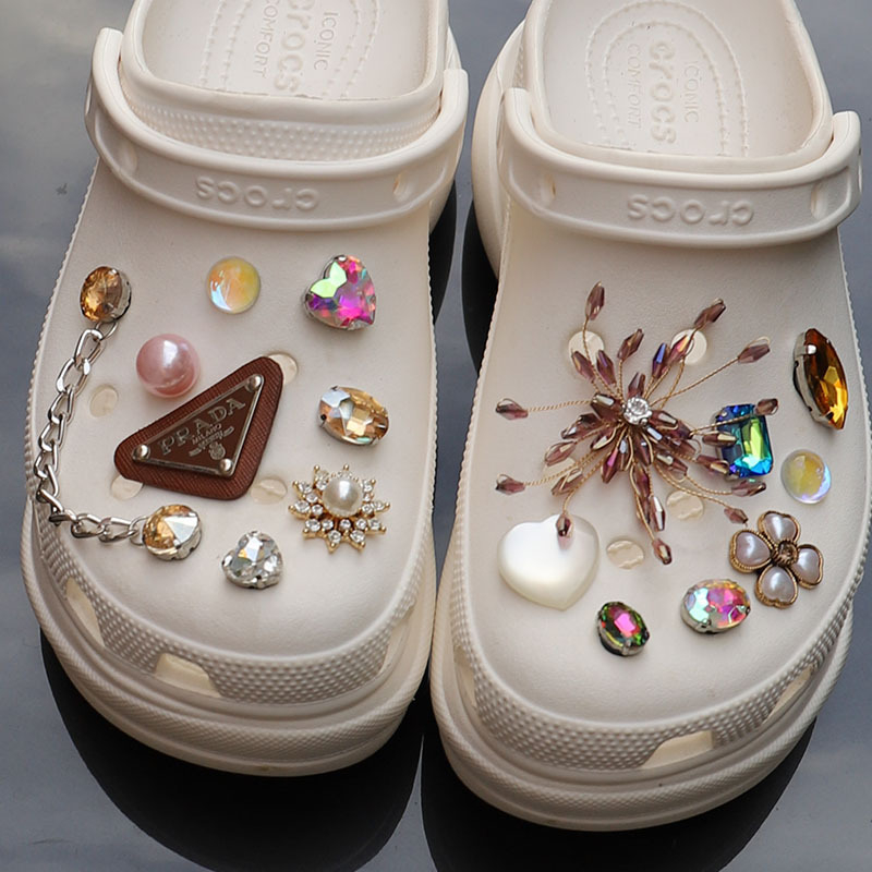 Croc Jibbitz Summer Punk Style Shoe Buckle Hole Shoes Triangle Logo