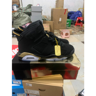 jordan retro 6 black and gold