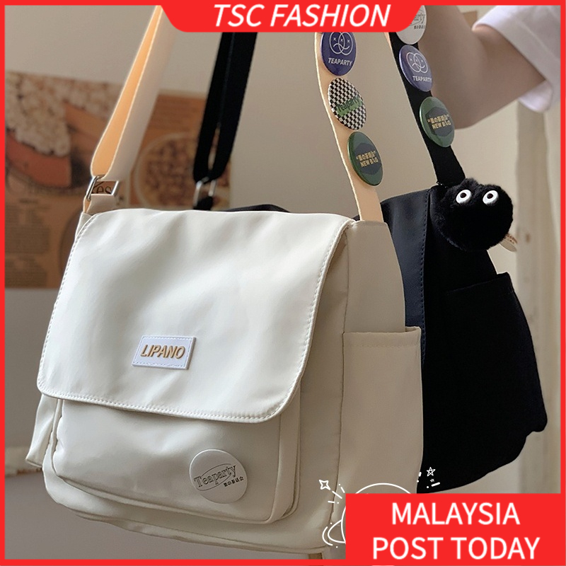 Korean Version of the Trend of Large-capacity Crossbody Bag with a ...