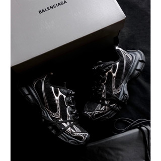 Buy balenciaga hot sale online