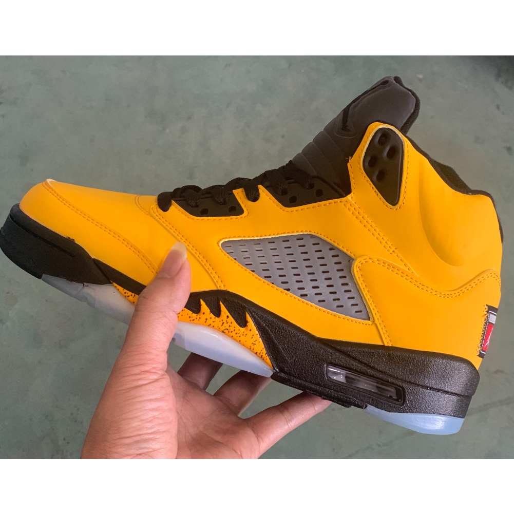 Air jordan 5 top michigan price