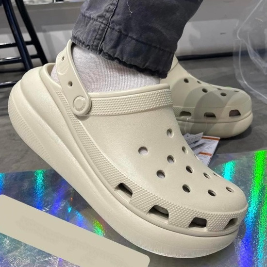 Crocs shopee store