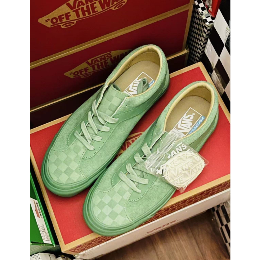 non slip vans women's