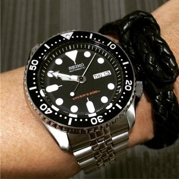 Seiko skx outlet quartz