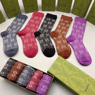 LOUIS VUITTON ONE BOX AND FIVE PAIRS SHORT LENGTH SOCKS