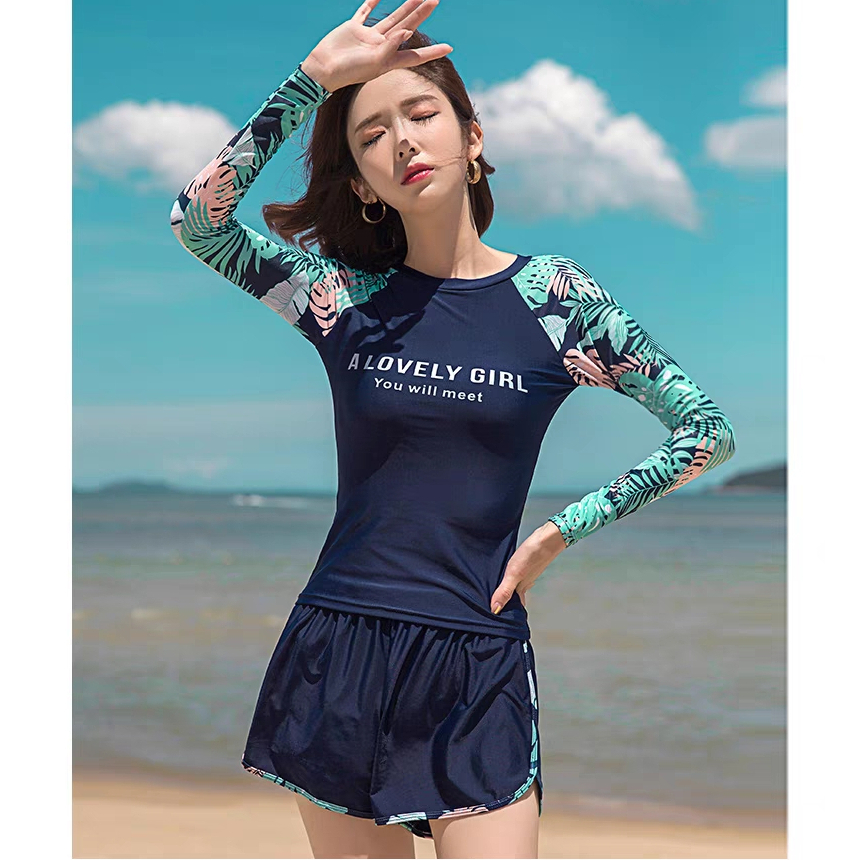 WAVE] swimsuit suit long sleeve Stretchy and quick drying swimming suit  Fashion swimming suit women 3 Pieces Plus Size With Bra Padding Swimsuits  Women Conservative suit 泳衣女 Dark Blue Flowe M（40-49kg）