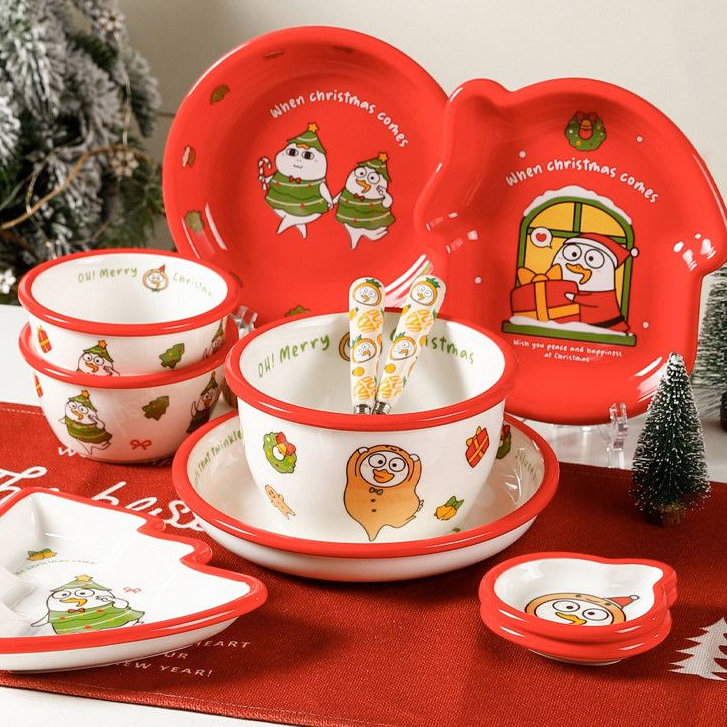 Christmas dining outlet plates