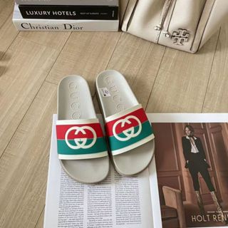 Scratch gucci hot sale flip flops