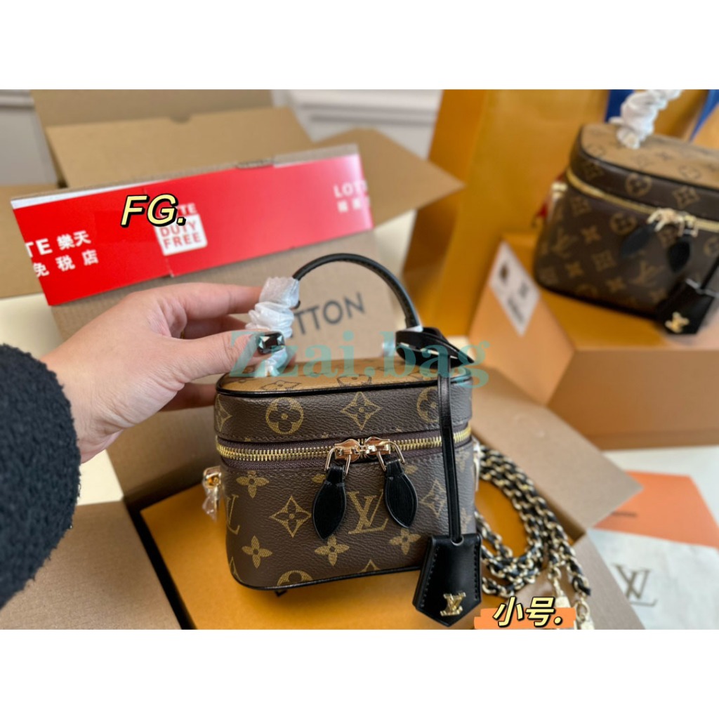 Vanity Women's Makeup Crossbody Bag fashion Lnew (with box) | Shopee ...