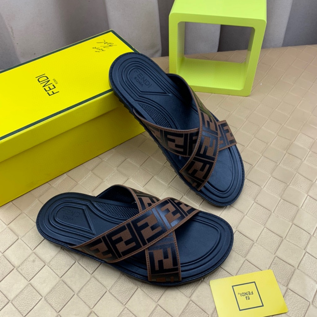 Fendi palm hot sale slippers