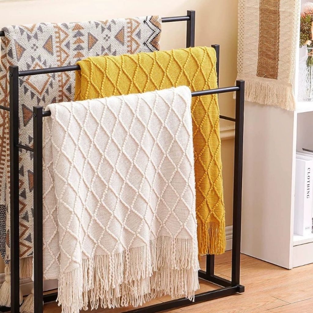 Towel Rack Stand Metal Floor Towel Rack Bathroom Towel Hanger Rack Drying Rack Outdoor Towel