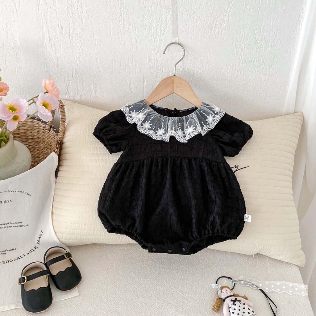 未使用タグ付き】SOFT LACE FLOWER ROMPERS ブラックS
