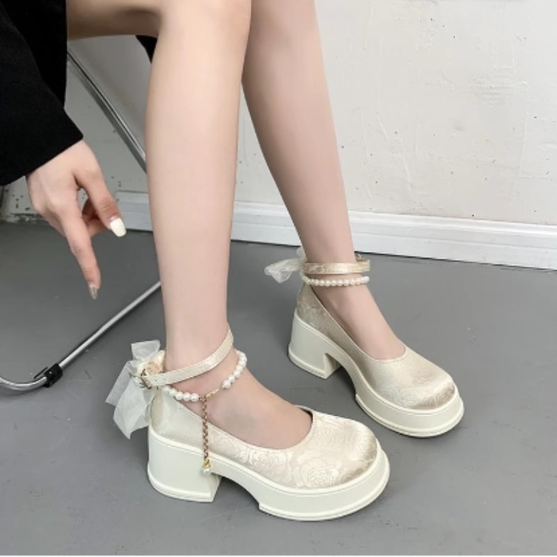 style pink embroidered mary jane shoes heels pearl