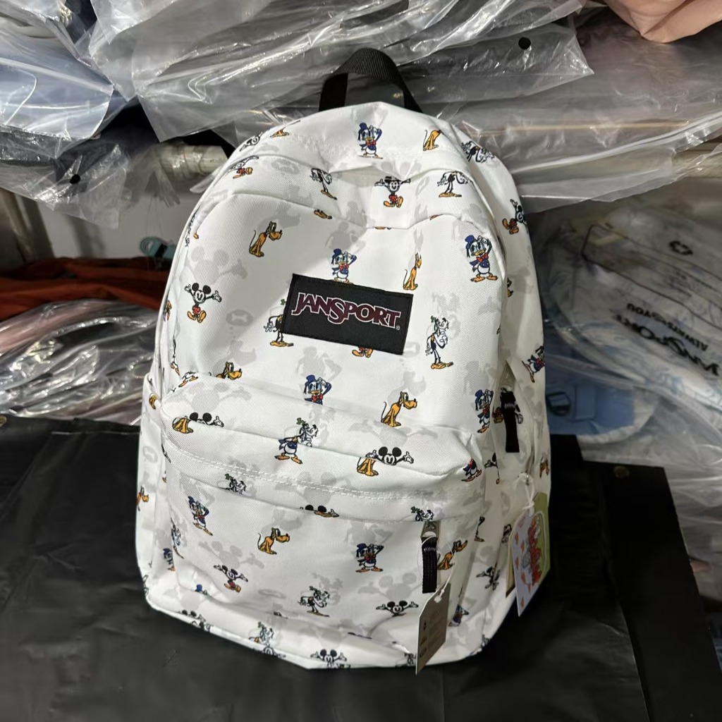 amazonbasics travel laptop backpack black AmazonBasics Carry-On Backpack | Review: 6.1/10