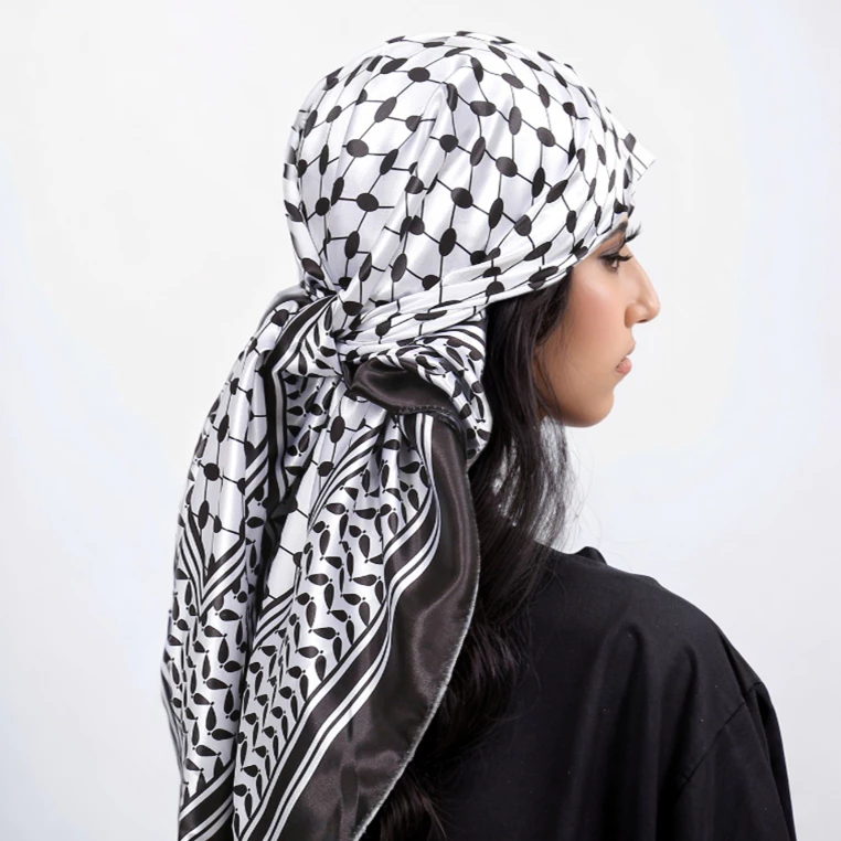 Zizi Kirana Tak Tersinggung “Kalau Ada Pihak Pertikaikan Soal Mahram, Cukup Minta Izin Daripada Suami Dan Keluarga" 35 Zizi Kirana Tak Tersinggung “Kalau Ada Pihak Pertikaikan Soal Mahram, Cukup Minta Izin Daripada Suami Dan Keluarga”