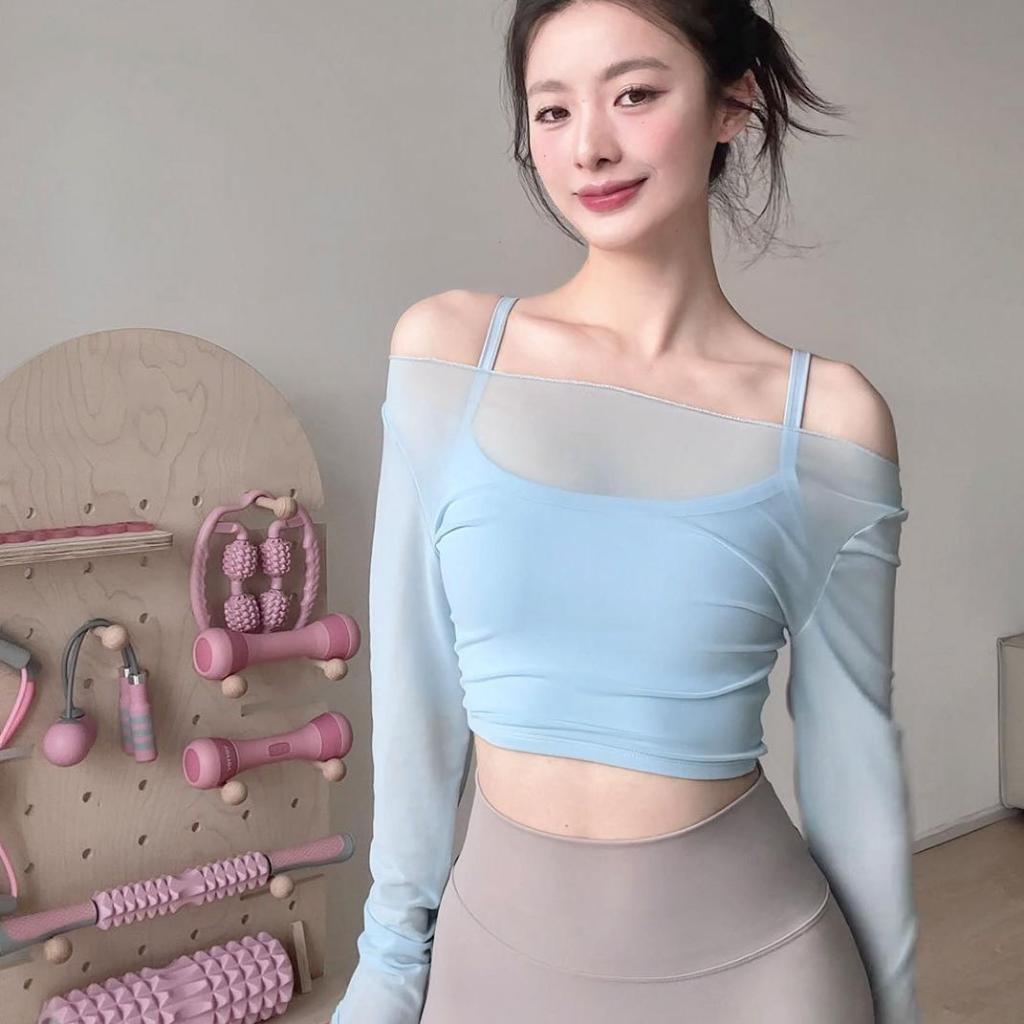 Women's Exercise fitness fake two quick-drying yoga tops with chest ...