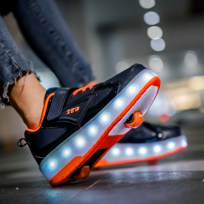 XONGT women tow-wheeled Heelys kasut roda tayar rechargeable LED