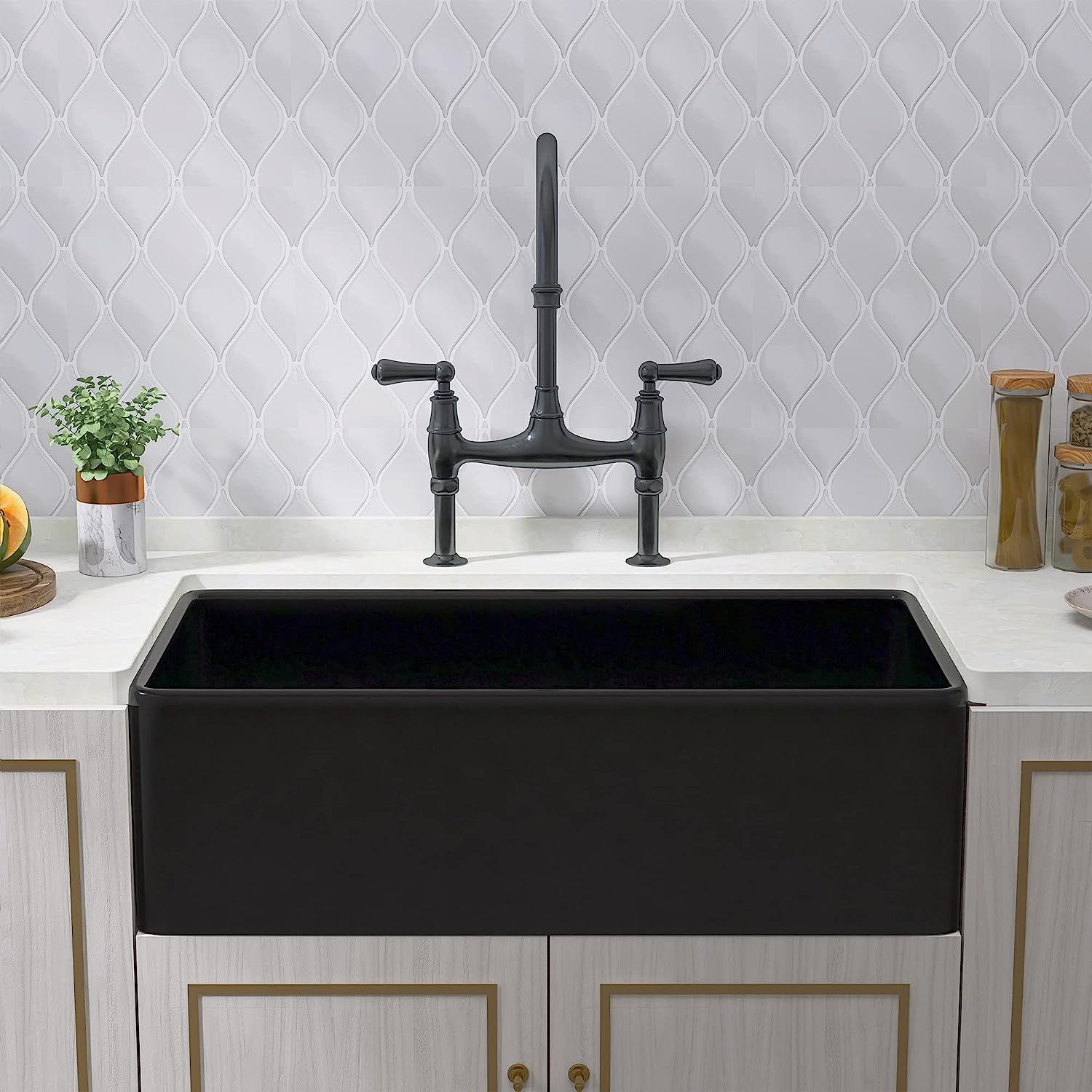 Black Farmhouse Sink 30 Inch x 18 Inch Fireclay Farmhouse Kitchen Sink