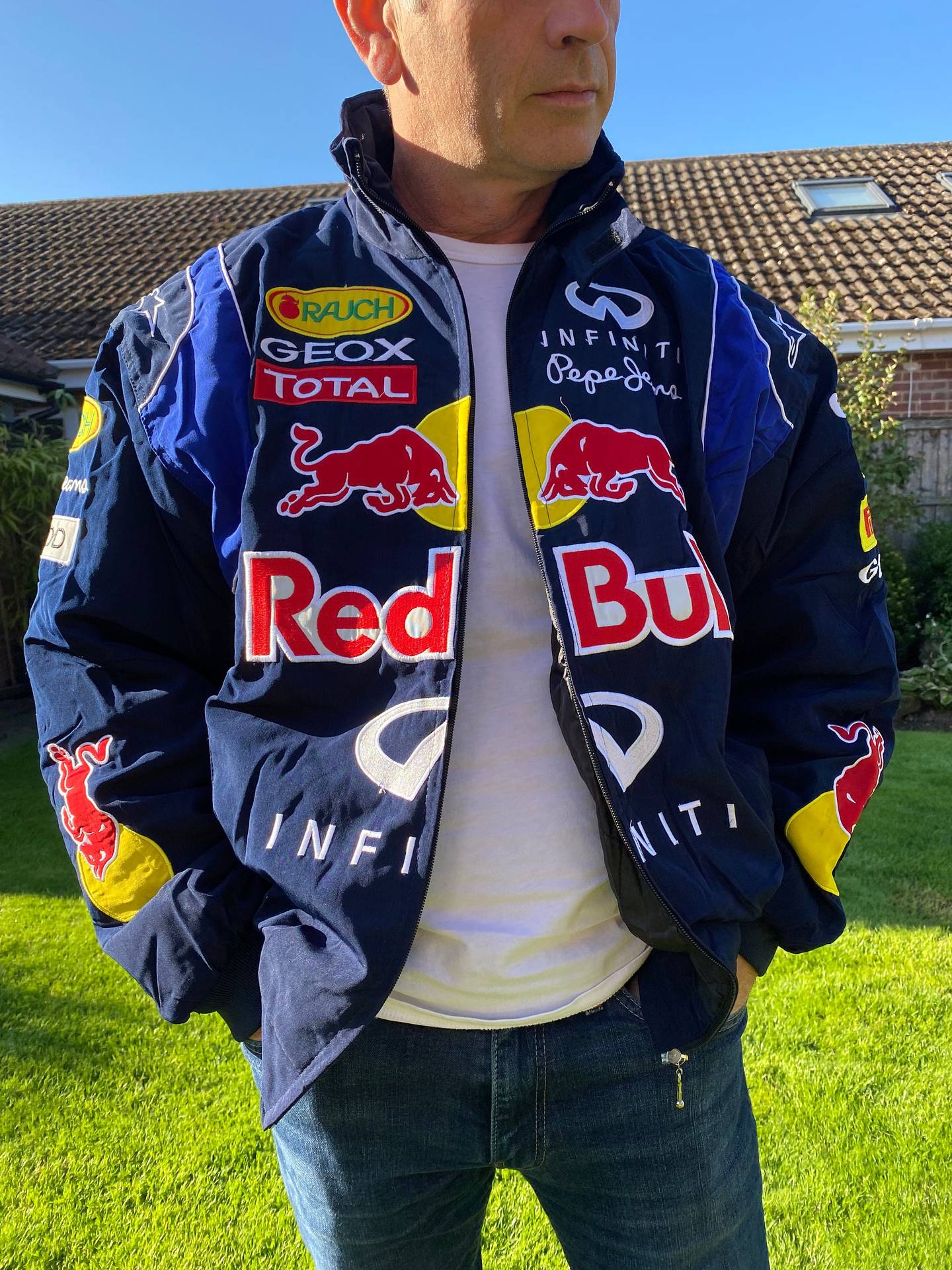 F1 Jacket man Red Bull Team Racing Suit F1 Cycling Jersey Men Motorcycle  Cotton-Padded Clothing Spring Autumn Winter Embroidery