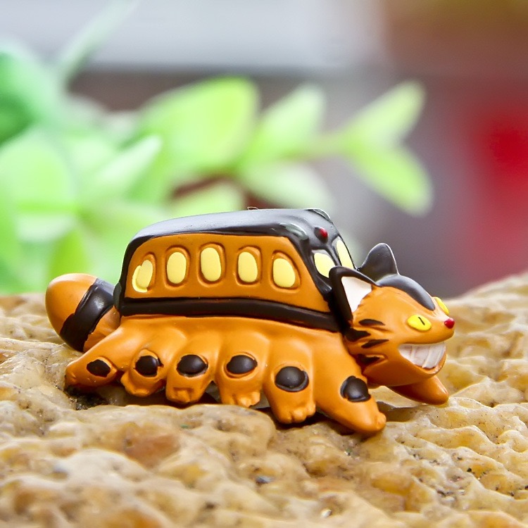 3.8cm Hayao Miyazaki Totoro Bus Anime Mei And The Kitten