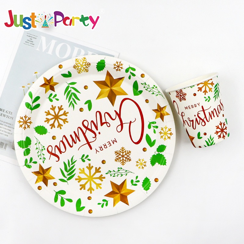 Christmas themed disposable paper cup paper plate set Christmas party ...