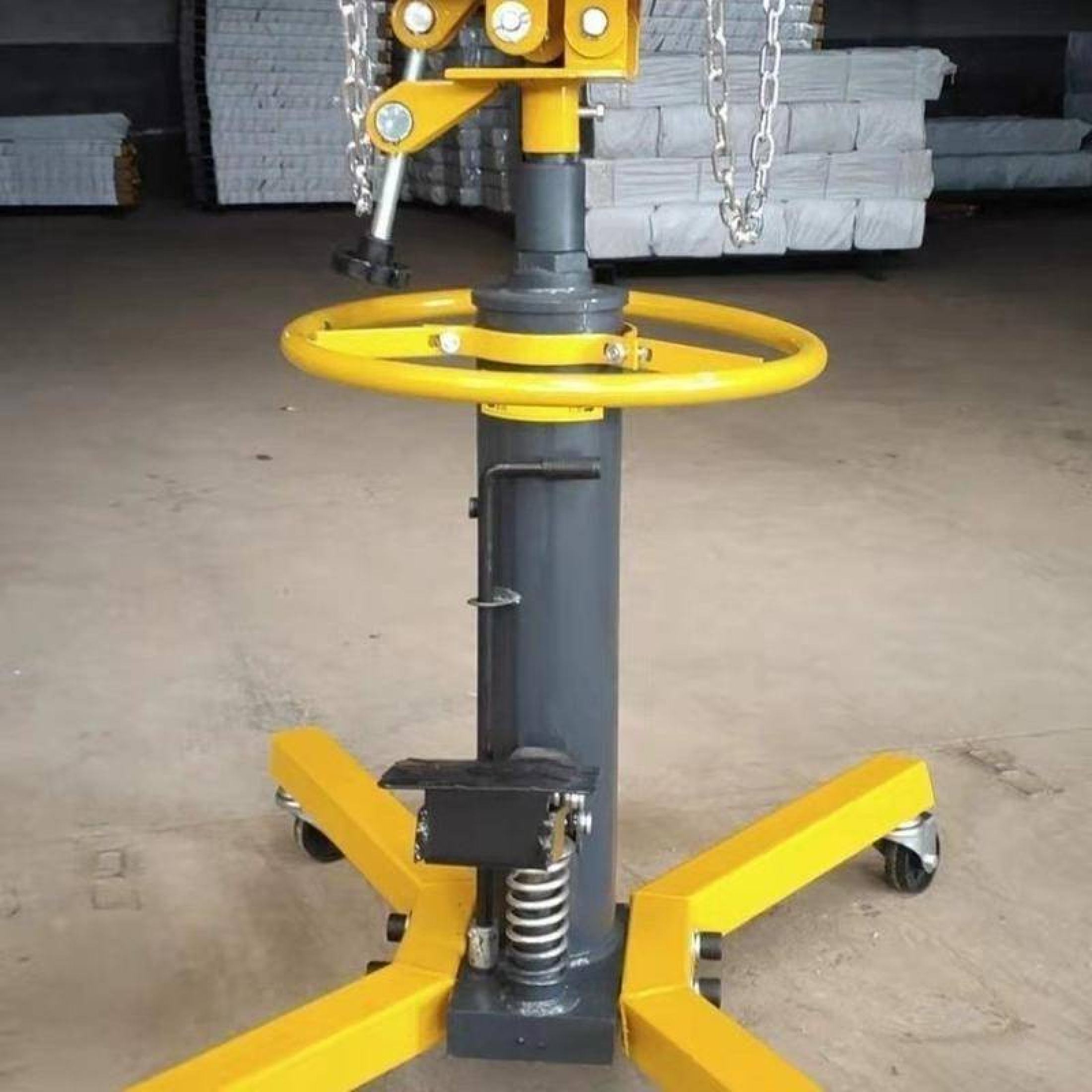 XR Tools 500Kg Tall Transmission Pick Jack | 0.5Ton Gearbox Jack ...
