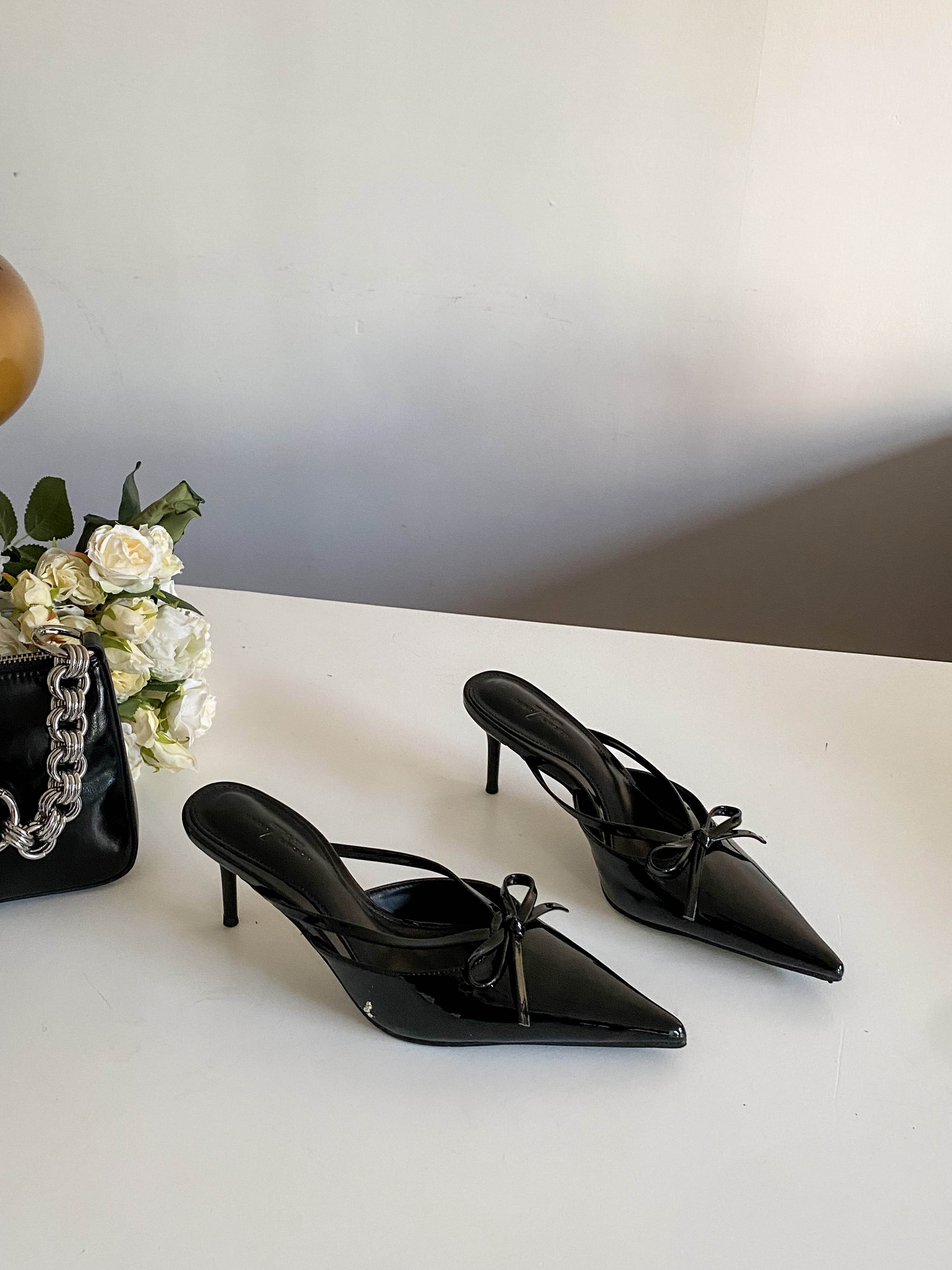 Celebrity Style Popular Ribbon 7 cm Pointed Head High Heels (Size 35-40 ...