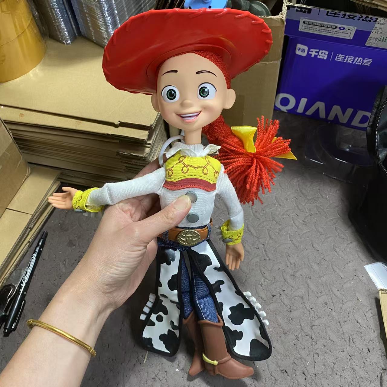Toy Story 4 Talking Woody Jessie Buzz Lightyear Slinky Dog Bullseye ...