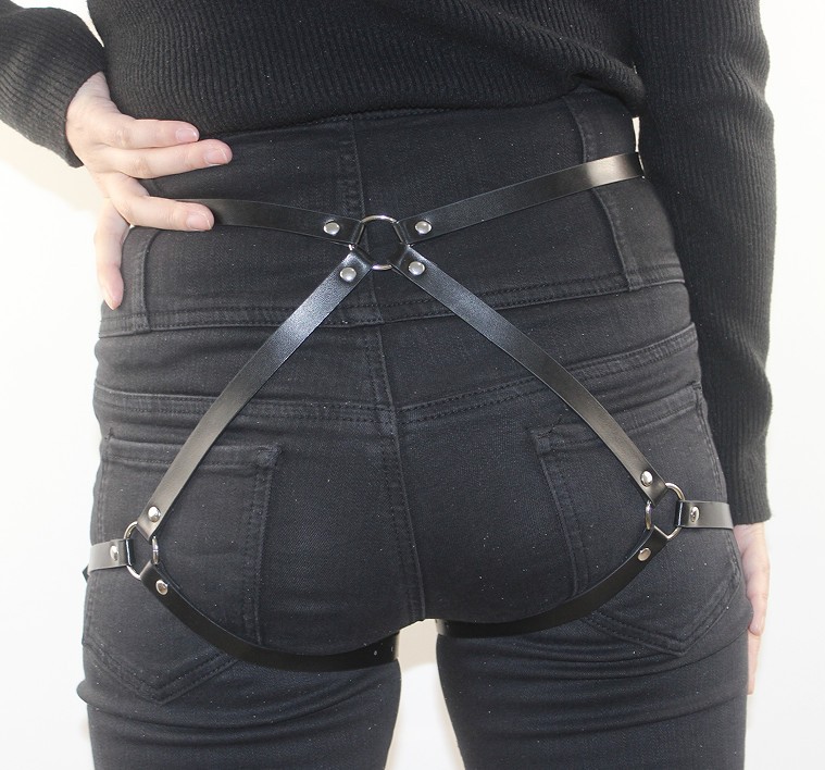 Ladies Sexy Leather Underwear Gothic Drawstring Leg Garter Belt ...