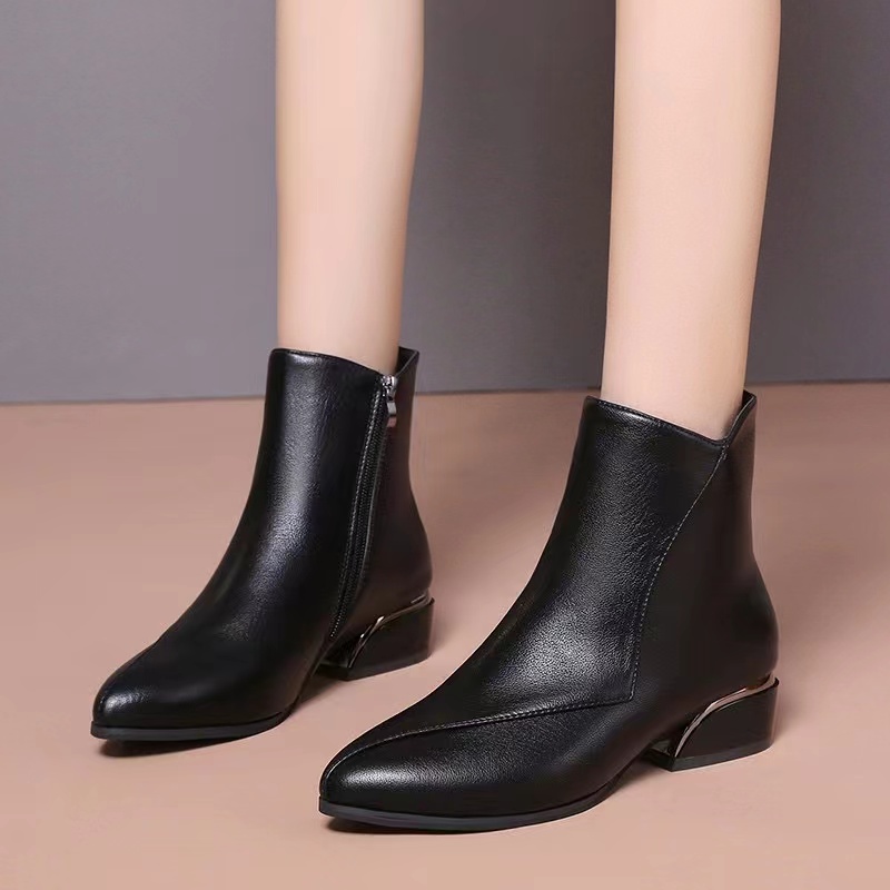 Soft leather pointy Doc Martens leather flat stylish one-boot bot ...