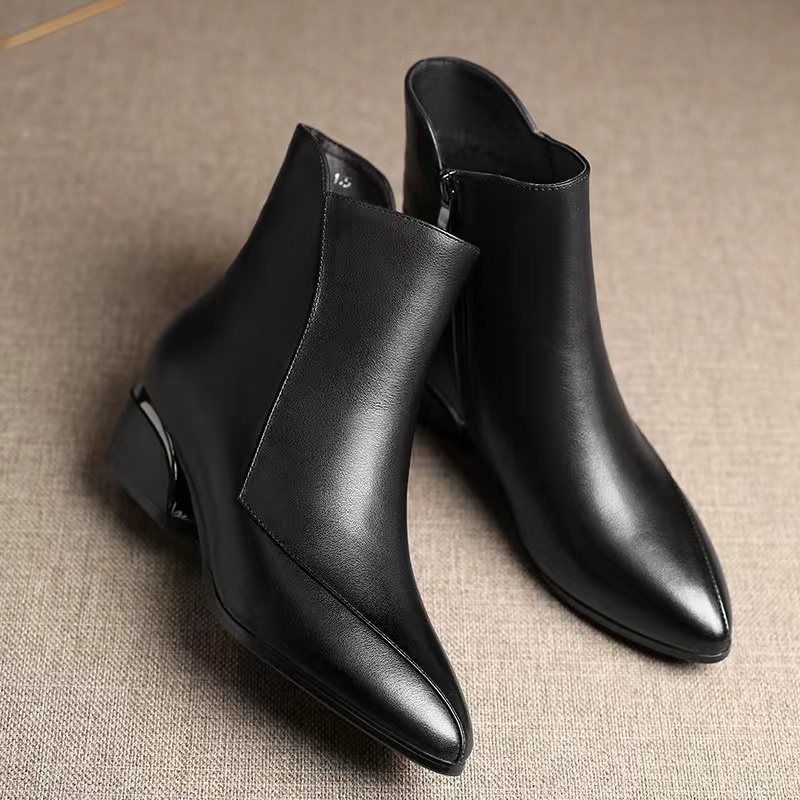 Soft leather pointy Doc Martens leather flat stylish one-boot bot ...
