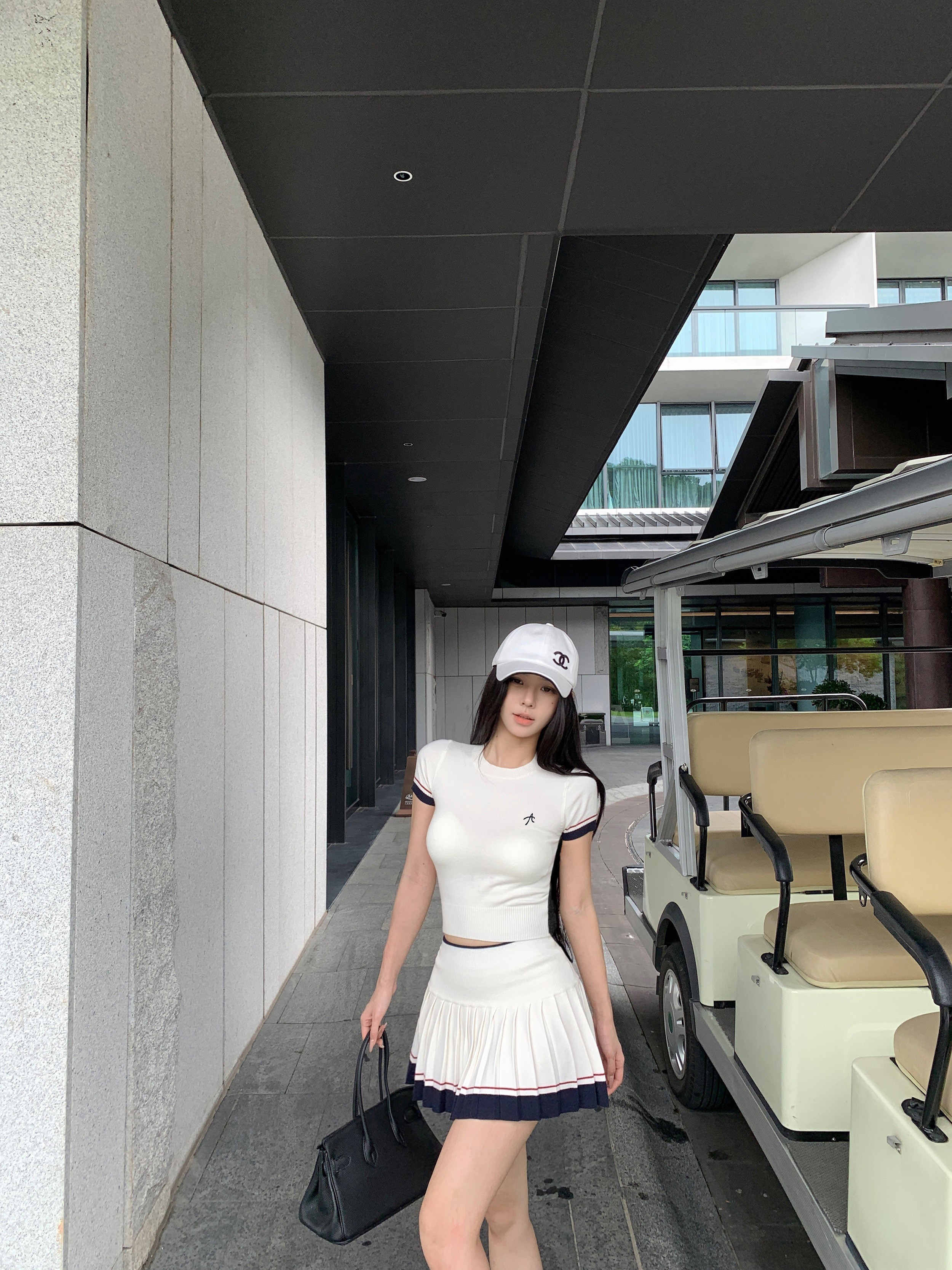 Kokonomi Slim-Fit Embroidered Short Sleeve Knitted T-Shirt - White ...
