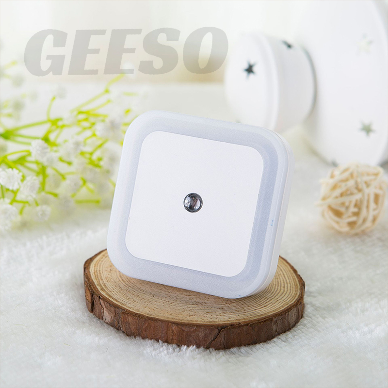 GEESO LED Intelligent Night Light Lampu Tidur Automatic Light Control ...
