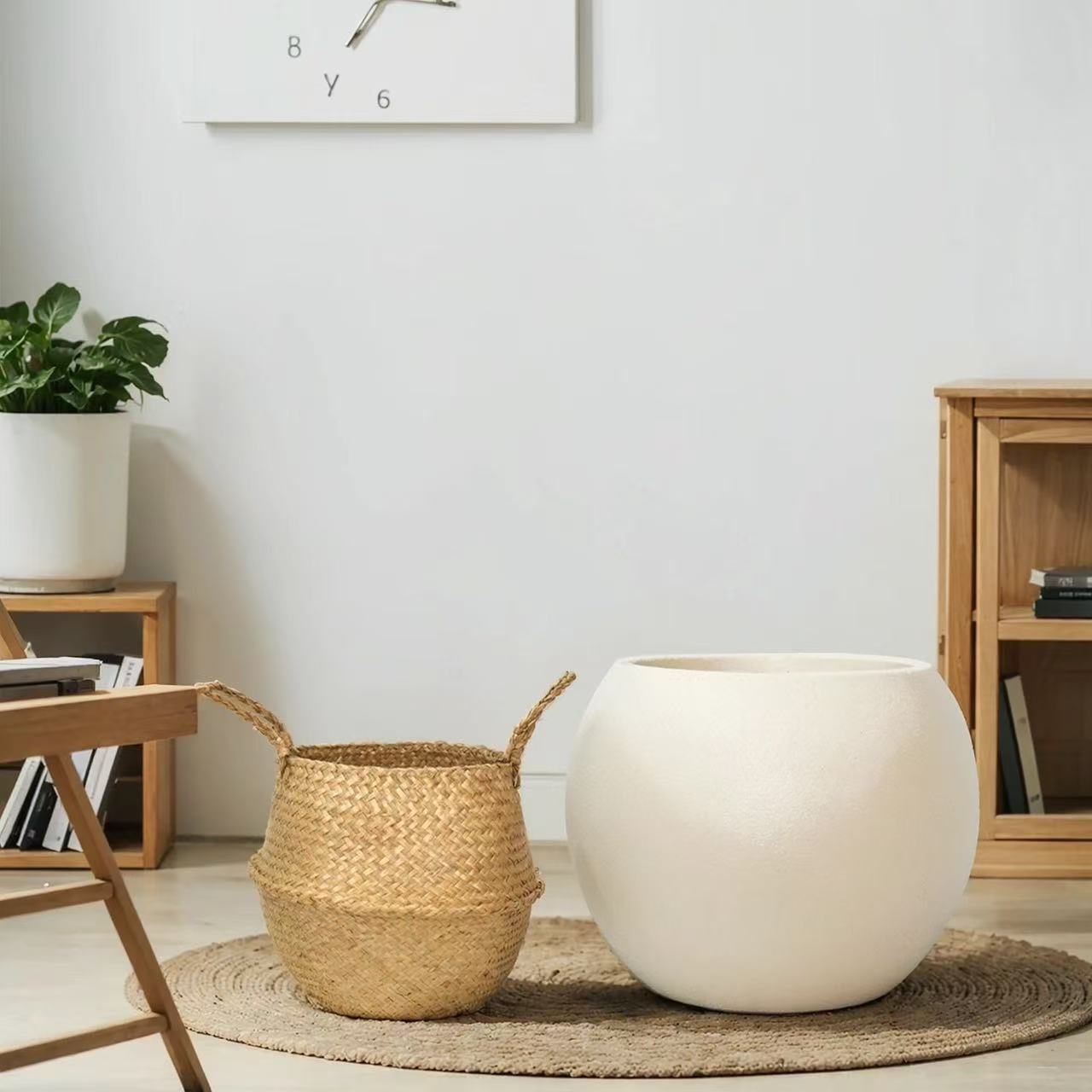 Flower pot, White spherical flower pot, with a diameter of 20CM, made ...