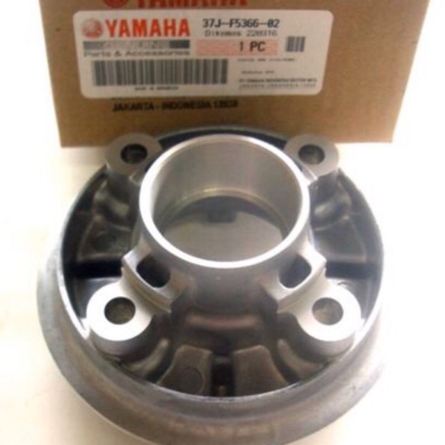 Yamaha Rxz Clutch Hub Sprocket Hub 100 Original Yamaha Genuine Parts Shopee Malaysia 9529