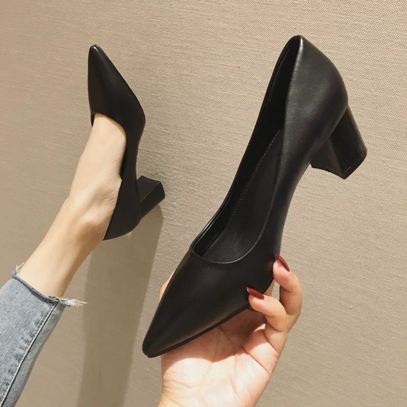 Black heels hot sale for interview