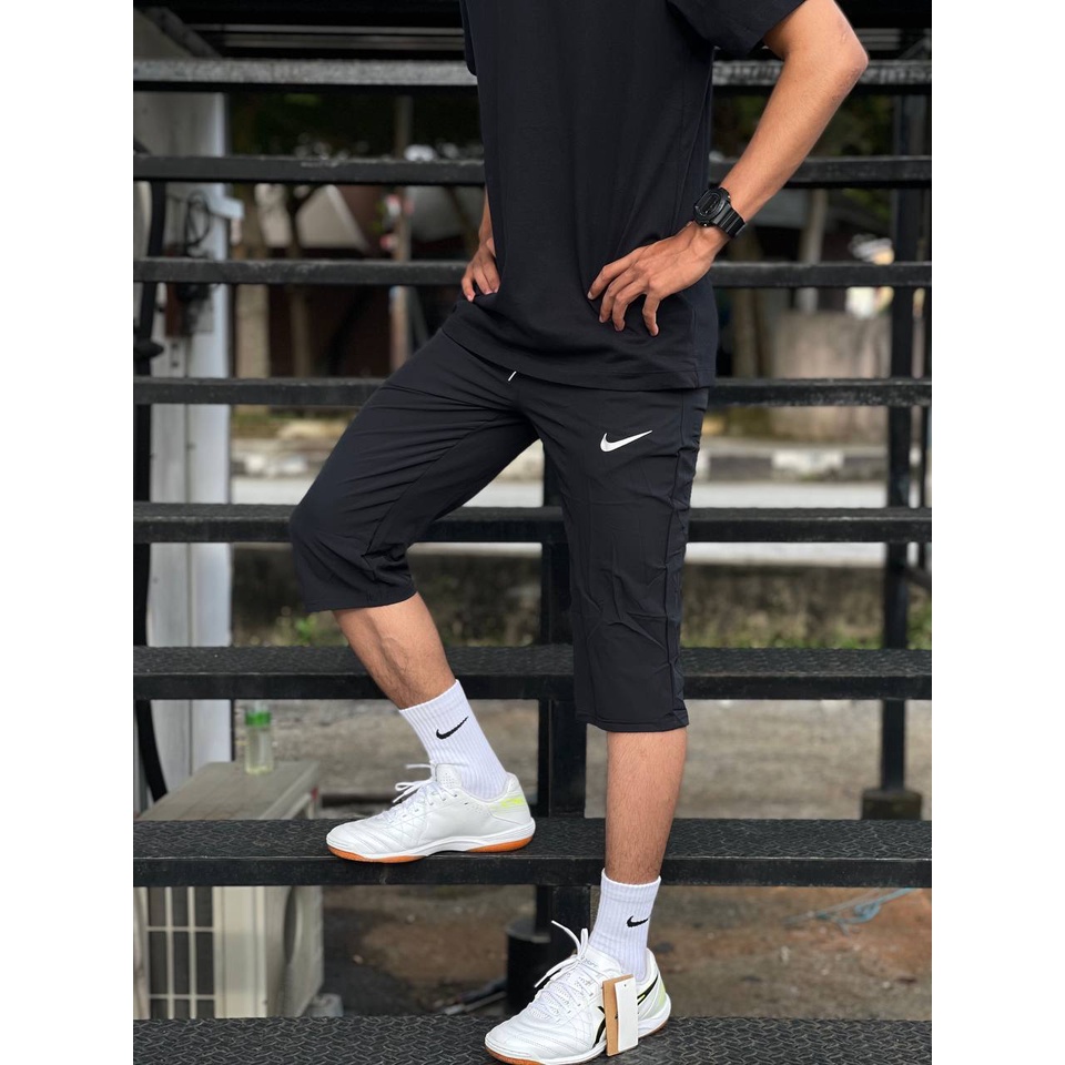 Nike 3 quarter store pants