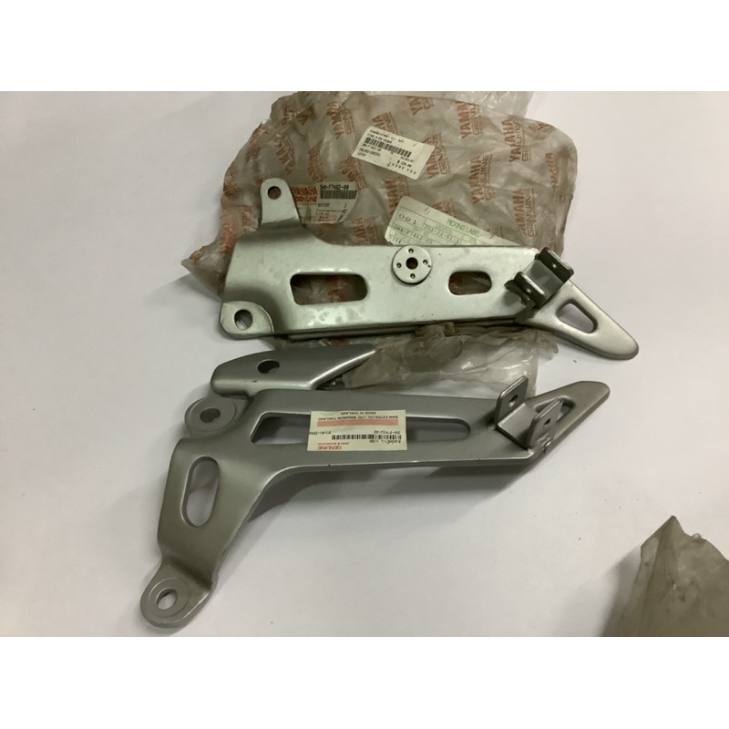 Authentic rear stator model Yamahabell 100BELR each pair. Shopee