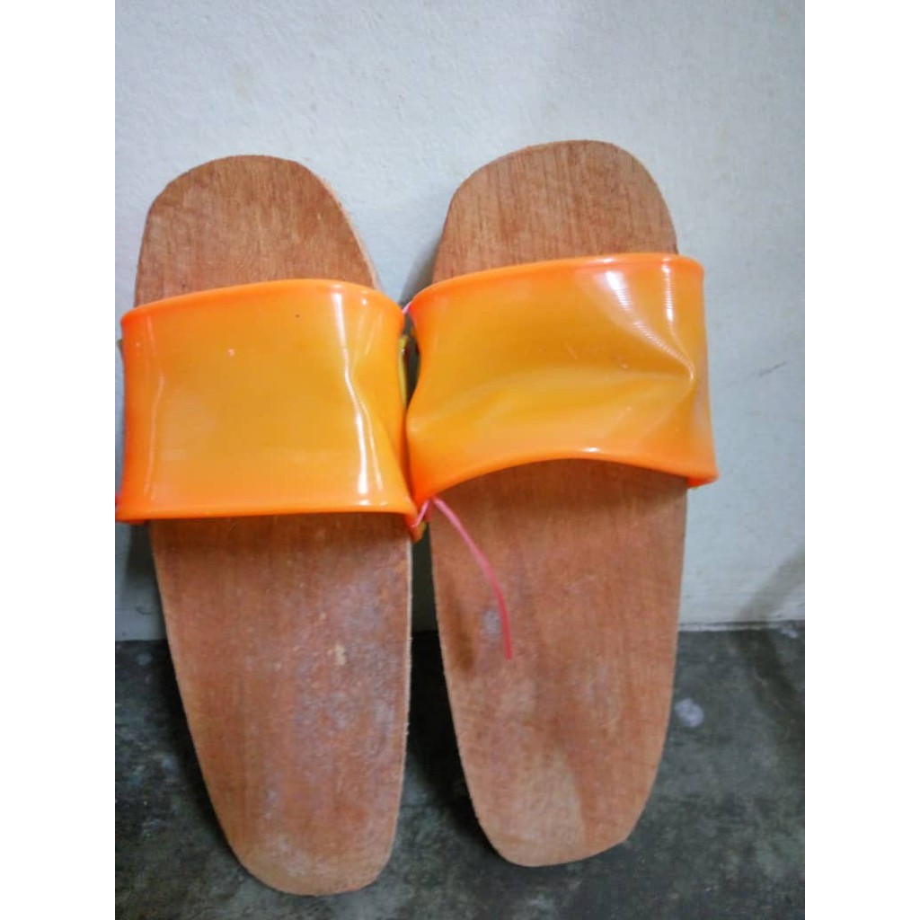 【ready Stock】traditional Wooden Clogs Shoesterompah Kasut Kayukasut Kayu Traditional 木屐 Ka