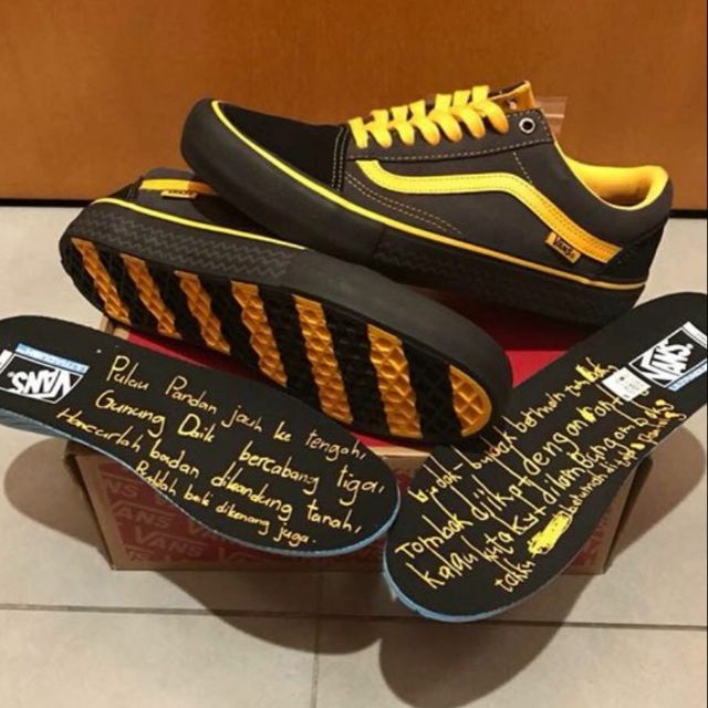 Vans pa din hotsell