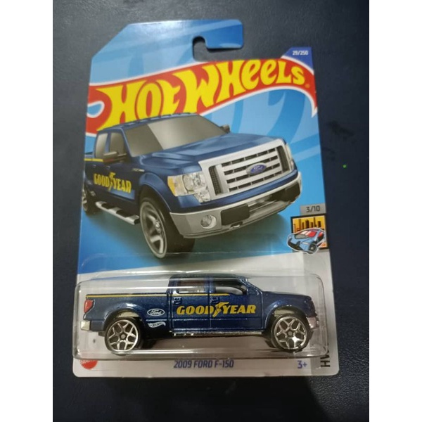 Hot Wheels 2009 Ford F-150 1:64 Scale Diecast Car – Grey New Models Collection