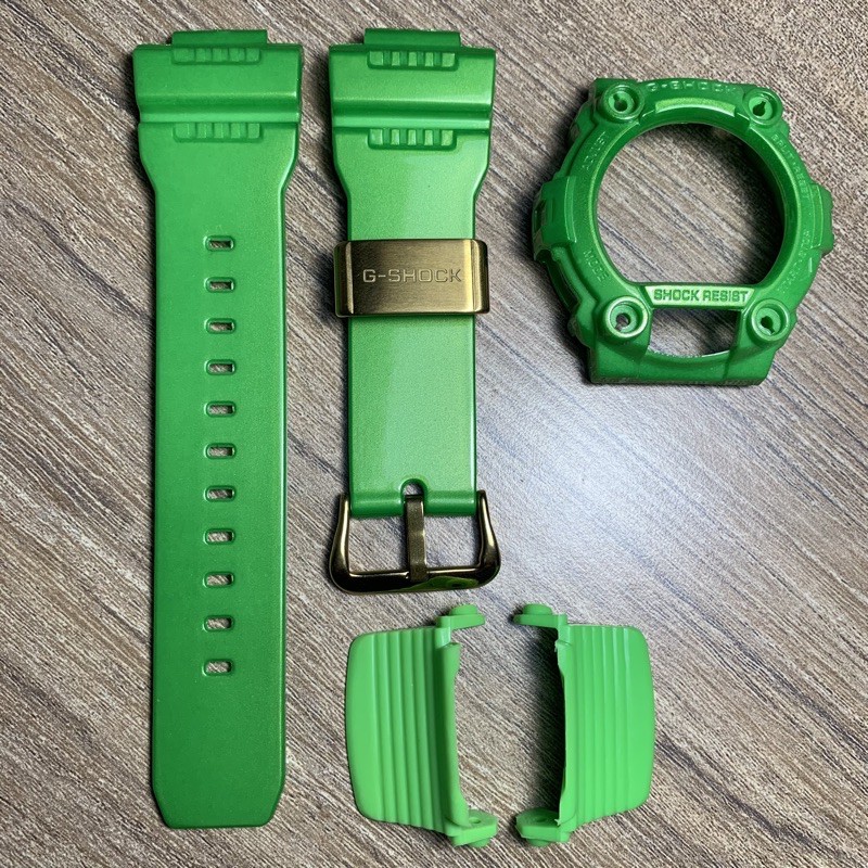 G7900 strap clearance