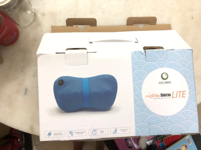 Ogawa shiatsu back outlet massage pillow