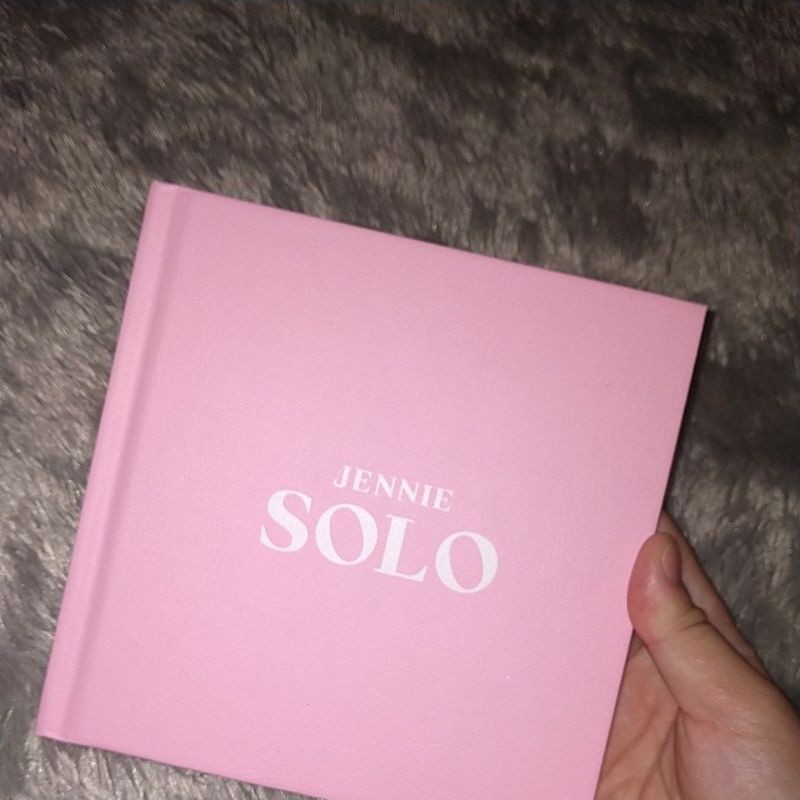[OFFICIAL] Jennie SOLO ALBUM (fullset). | Shopee Malaysia