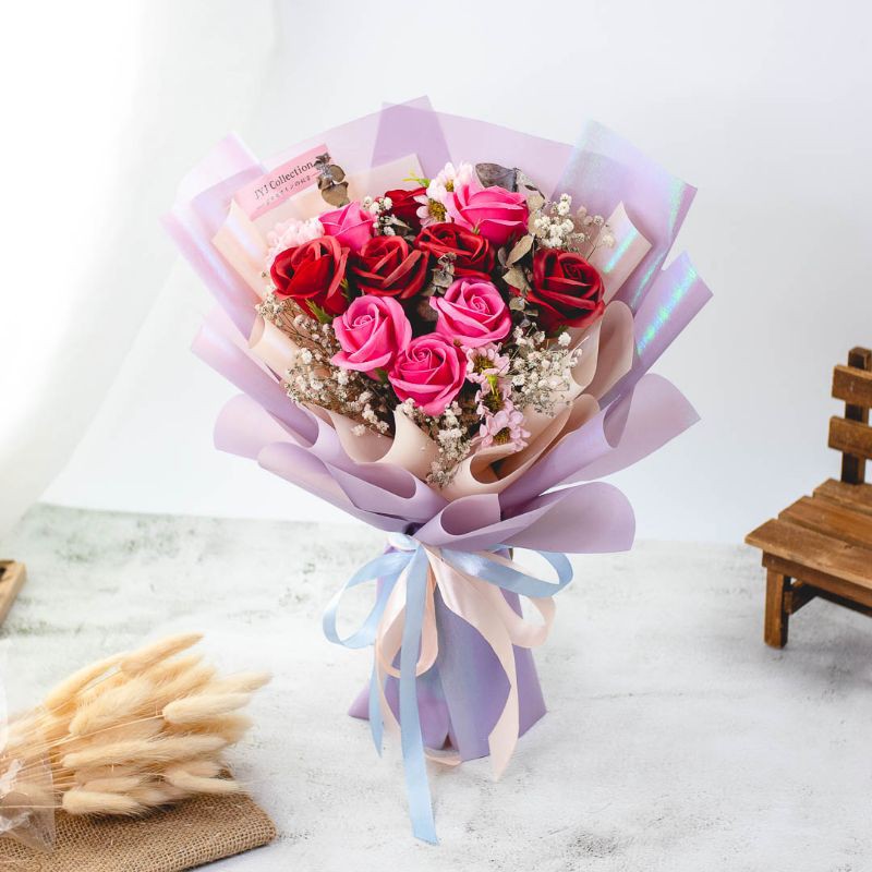 Chinese Valentine's special: Fresh Roses - Korean style wrap flower bouquet,  Hobbies & Toys, Stationery & Craft, Flowers & Bouquets on Carousell