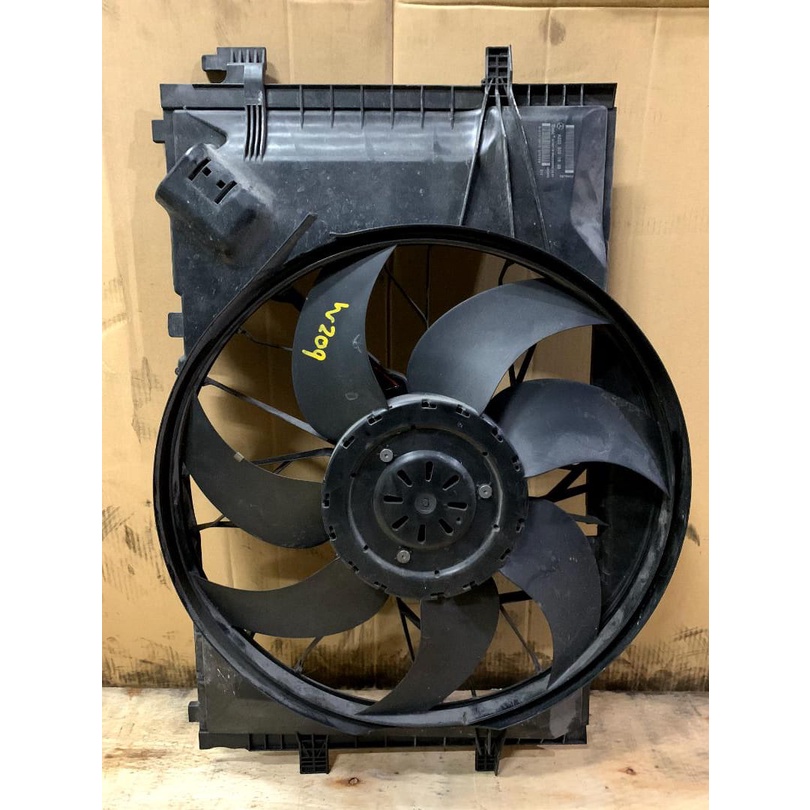 Mercedes Benz W209 / W203 Radiator Fan Shopee Malaysia