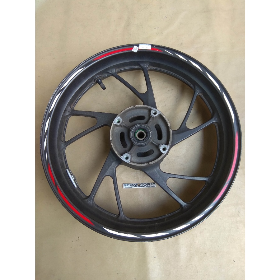 MERAH Honda CBR CB 150 new LED facelift rear racing rims, red and white ...
