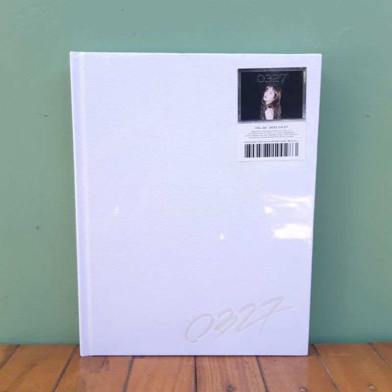 Dreamus [YG SELECT PREORDER] Lisa 0327 - Álbum De Fotos Vol.03 Blackpink + Pre-Order Benefit/K-pop Sealed YG, 192 X 245 X 26 Mm