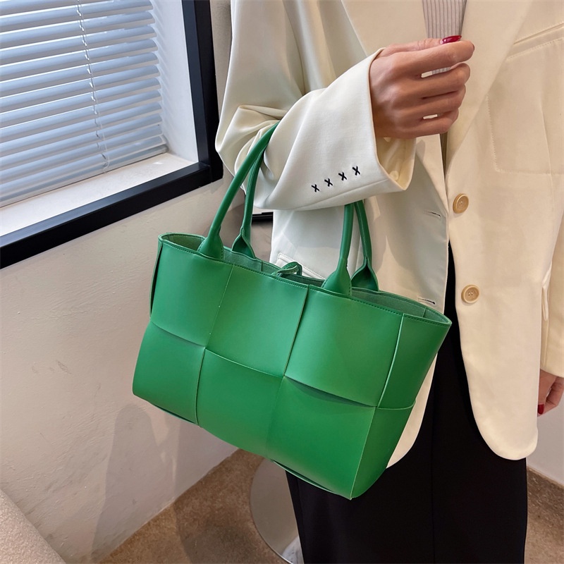 Women's Tote Bag 2022 New Trend Luxury Shoulder Bag Synthetic Leather